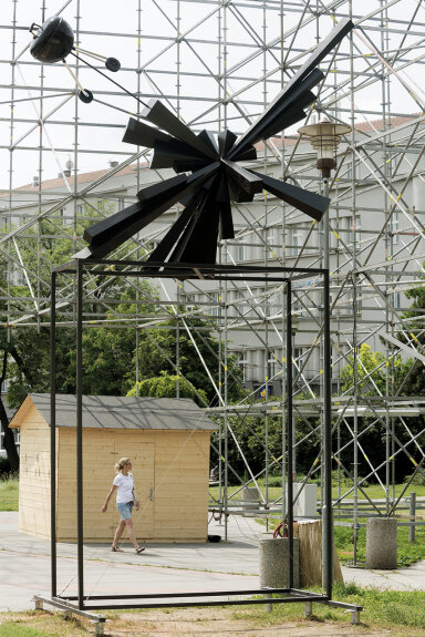 Pavel Karous, Zářič, Moravské náměstí